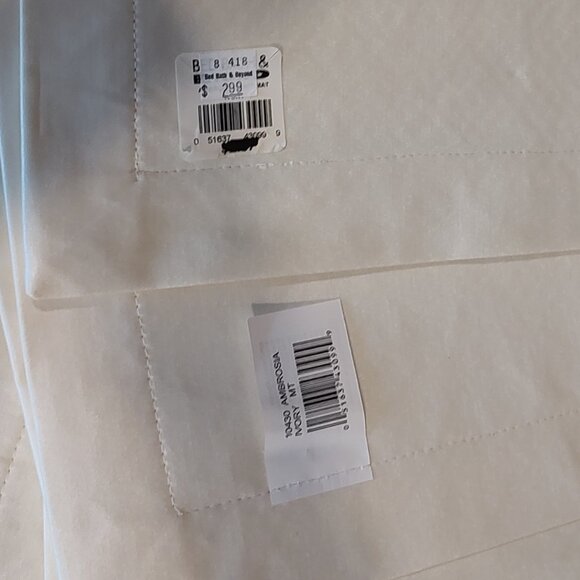 SIX WOVEN LOOK PLACEMATS 13x20 WITH SIX MATCHING SOLID NAPKINS IVORY 15" SQ - Picture 2 of 4